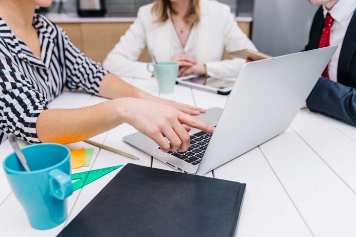 otimização para assistentes de voz aeo